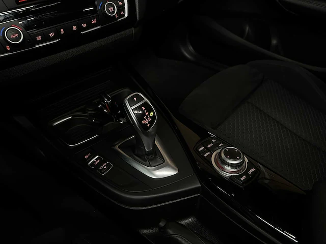 Bmw m135i centennial high executive 1-serie 326pk 2016, j-630-fn - afbeelding 26 van  41