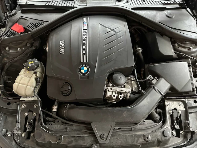 Bmw m135i centennial high executive 1-serie 326pk 2016, j-630-fn - afbeelding 40 van  41