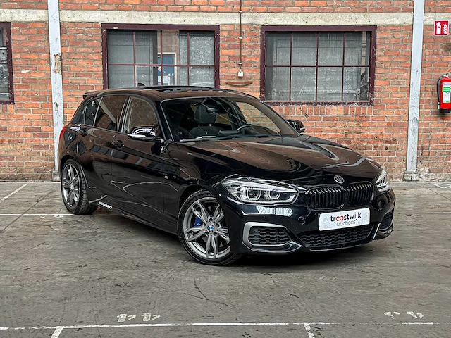 Bmw m135i centennial high executive 1-serie 326pk 2016, j-630-fn - afbeelding 6 van  41