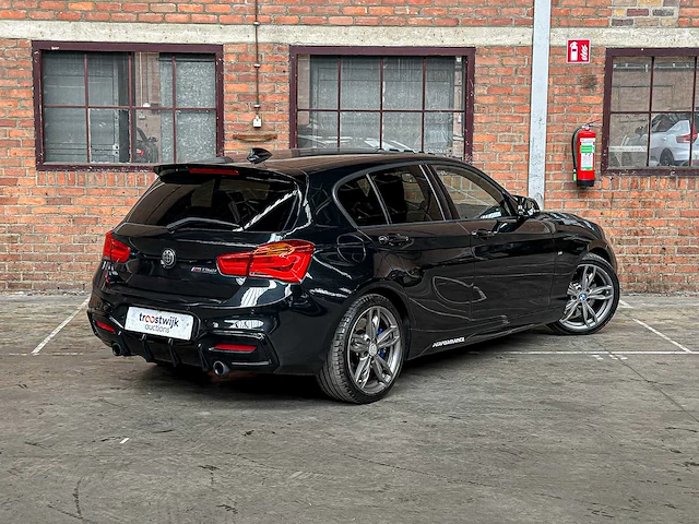 Bmw m135i centennial high executive 1-serie 326pk 2016, j-630-fn - afbeelding 3 van  41