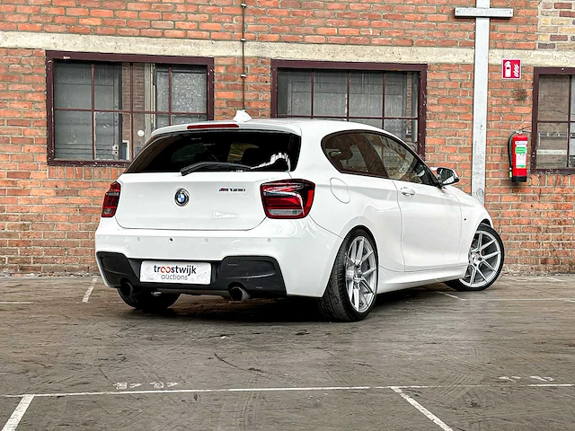 Bmw m135i high executive 1-serie 320pk 2013 (handgeschakeld), xt-751-f - afbeelding 10 van  36