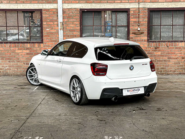 Bmw m135i high executive 1-serie 320pk 2013 (handgeschakeld), xt-751-f - afbeelding 13 van  36