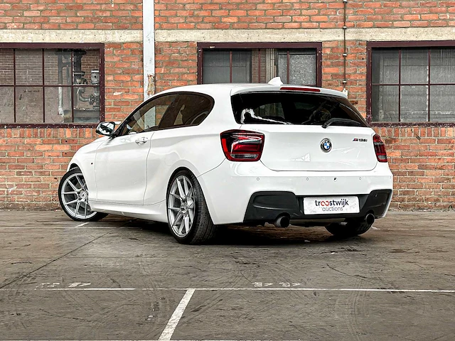Bmw m135i high executive 1-serie 320pk 2013 (handgeschakeld), xt-751-f - afbeelding 14 van  36