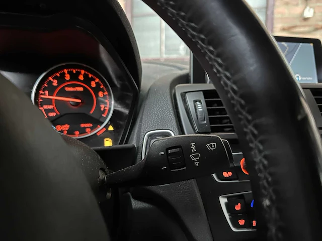 Bmw m135i high executive 1-serie 320pk 2013 (handgeschakeld), xt-751-f - afbeelding 21 van  36