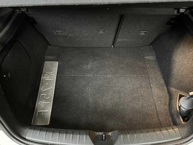 Bmw m135i high executive 1-serie 320pk 2013 (handgeschakeld), xt-751-f - afbeelding 31 van  36