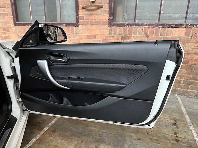 Bmw m135i high executive 1-serie 320pk 2013 (handgeschakeld), xt-751-f - afbeelding 32 van  36