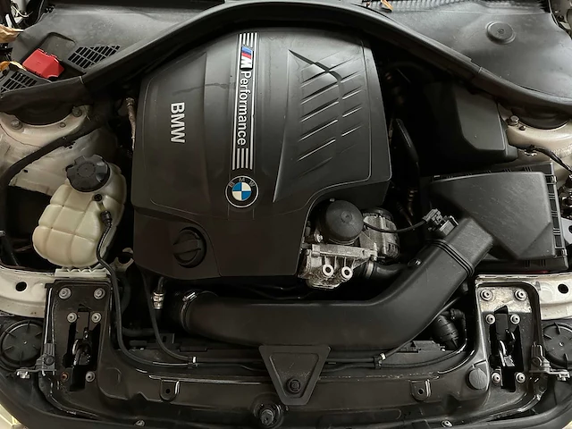 Bmw m135i high executive 1-serie 320pk 2013 (handgeschakeld), xt-751-f - afbeelding 35 van  36