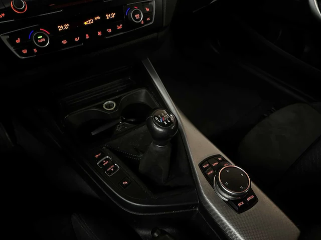 Bmw m135i high executive 1-serie 320pk 2013 (handgeschakeld), xt-751-f - afbeelding 16 van  36