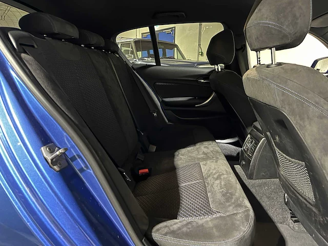 Bmw m135i high executive 320pk 320pk 2013 f20 1-serie, zl-114-b - afbeelding 33 van  43