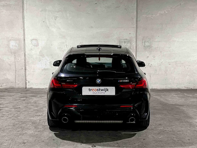 Bmw m135i xdrive high executive 306pk 2020 1-serie f40, p-072-ph - afbeelding 13 van  42