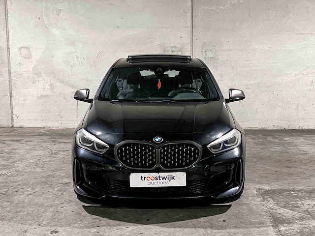 Bmw m135i xdrive high executive 306pk 2020 1-serie f40, p-072-ph - afbeelding 6 van  42