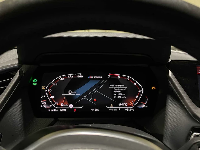 Bmw m135i xdrive high executive 306pk 2020 1-serie f40, p-072-ph - afbeelding 18 van  42