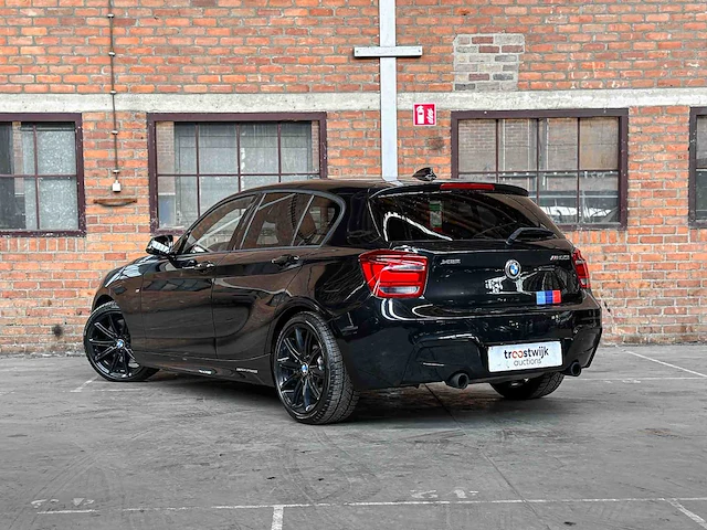 Bmw m135i xdrive high executive f20 320pk 2013 1-serie, ng-484-f - afbeelding 6 van  47