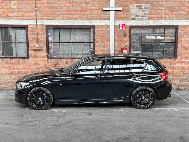 Bmw m135i xdrive high executive f20 320pk 2013 1-serie, ng-484-f - afbeelding 10 van  47