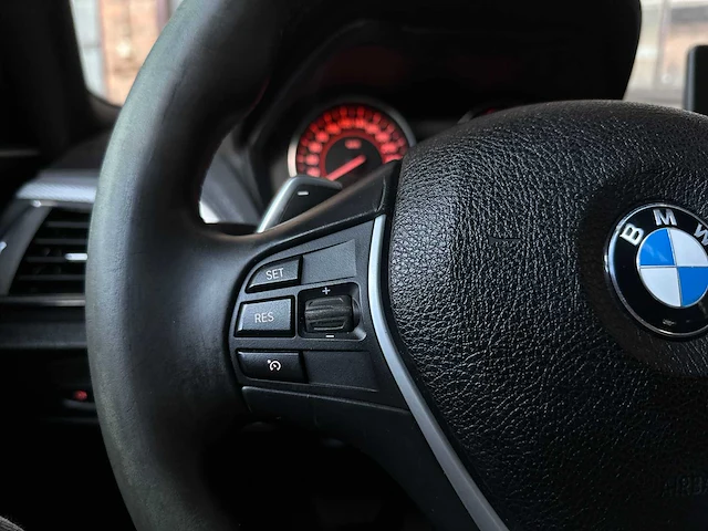Bmw m135i xdrive high executive f20 320pk 2013 1-serie, ng-484-f - afbeelding 16 van  47