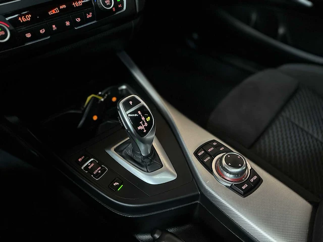 Bmw m135i xdrive high executive f20 320pk 2013 1-serie, ng-484-f - afbeelding 21 van  47