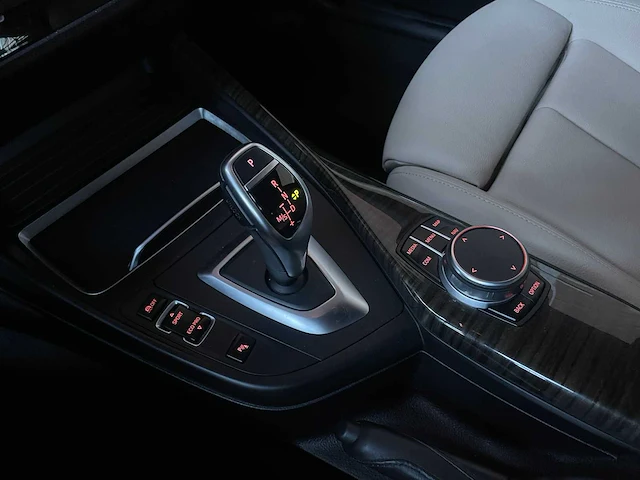 Bmw m240i coupé 340pk 2019 zf8 (automaat) f22 - afbeelding 27 van  51