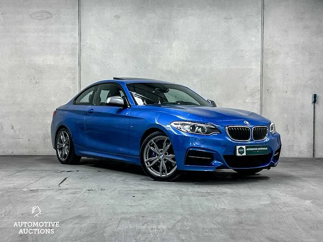 Bmw m240i coupé xdrive centennial high executive m-sport 340pk 2017 orig-nl 2-serie, nh-915-f - afbeelding 2 van  43
