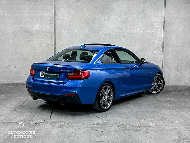 Bmw m240i coupé xdrive centennial high executive m-sport 340pk 2017 orig-nl 2-serie, nh-915-f - afbeelding 5 van  43