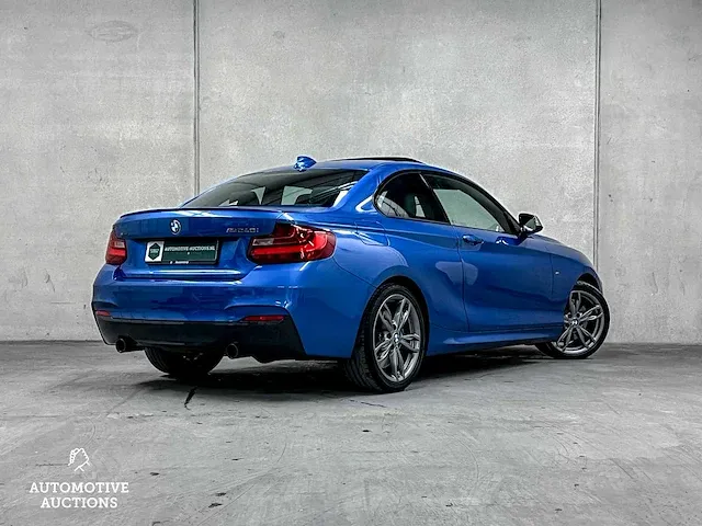 Bmw m240i coupé xdrive centennial high executive m-sport 340pk 2017 orig-nl 2-serie, nh-915-f - afbeelding 6 van  43
