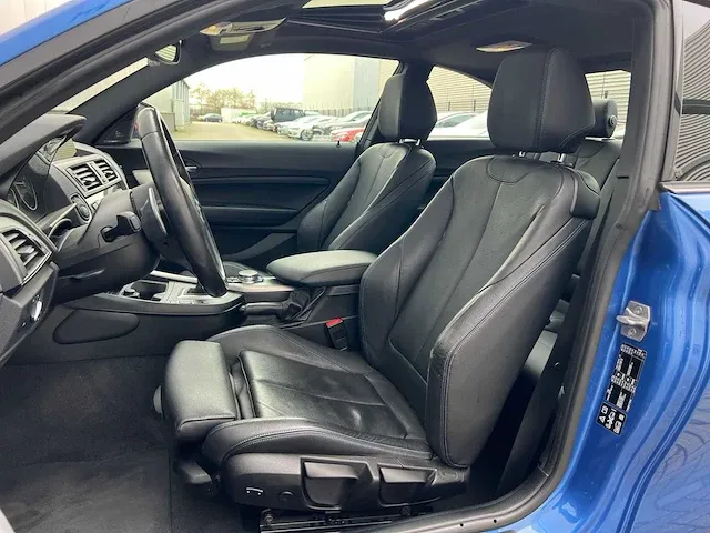 Bmw m240i coupé xdrive centennial high executive m-sport 340pk 2017 orig-nl 2-serie, nh-915-f - afbeelding 27 van  43