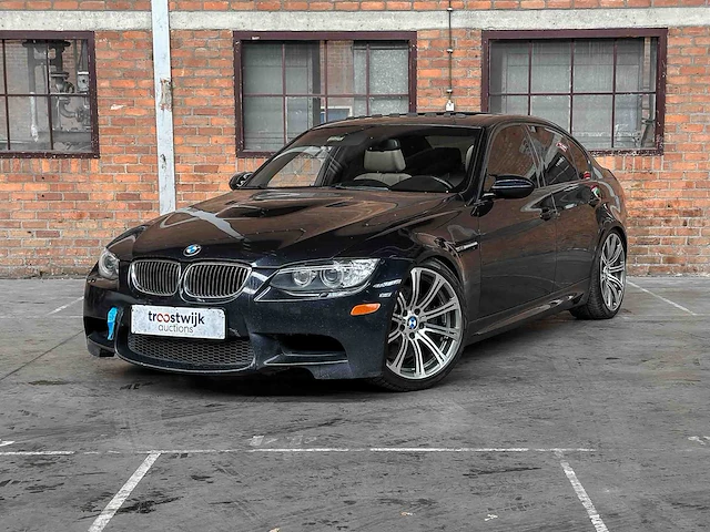Bmw m3 4.0 v8 e90 -manual- 420pk 2008 3-serie youngtimer - afbeelding 23 van  45