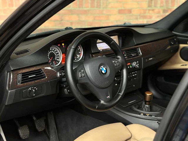 Bmw m3 4.0 v8 e90 -manual- 420pk 2008 3-serie youngtimer - afbeelding 9 van  45