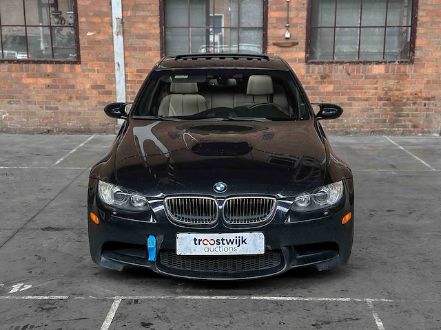 Bmw m3 4.0 v8 e90 -manual- 420pk 2008 3-serie youngtimer - afbeelding 42 van  45