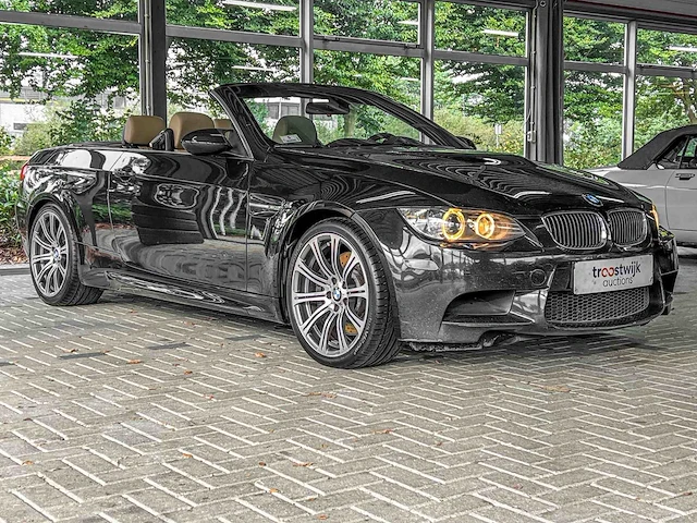 Bmw m3 cabriolet e93 4.0 v8 420pk 2008 handgeschakeld youngtimer - afbeelding 7 van  56