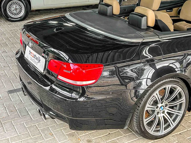 Bmw m3 cabriolet e93 4.0 v8 420pk 2008 handgeschakeld youngtimer - afbeelding 8 van  56