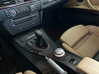 Bmw m3 cabriolet e93 4.0 v8 420pk 2008 handgeschakeld youngtimer - afbeelding 32 van  56