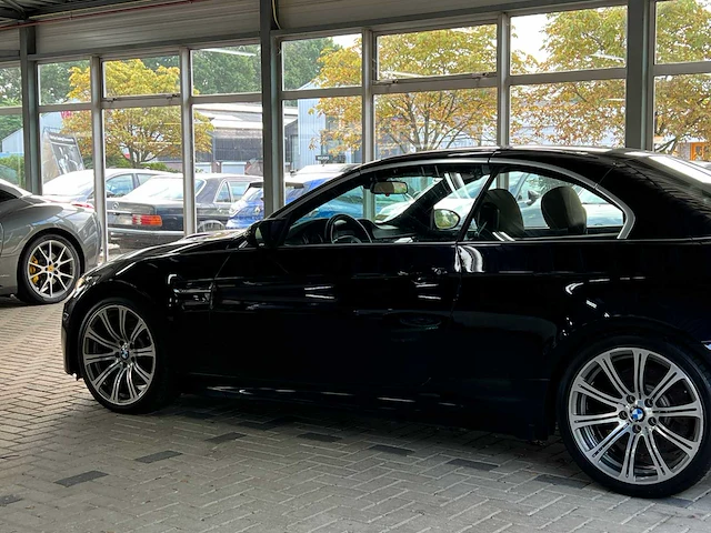 Bmw m3 cabriolet e93 4.0 v8 420pk 2008 handgeschakeld youngtimer - afbeelding 49 van  56