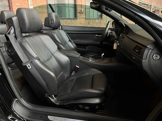 Bmw m3 e93 4.0 v8 420pk 2013 dct - afbeelding 50 van  59