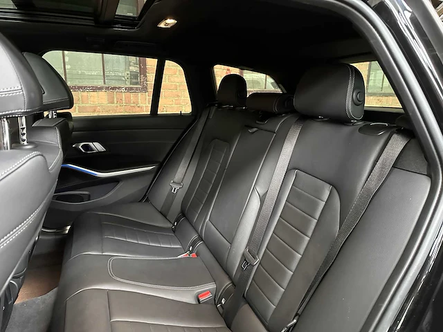 Bmw m340i touring xdrive m-sport high executive 374pk 2021, s-340-lh - afbeelding 24 van  43