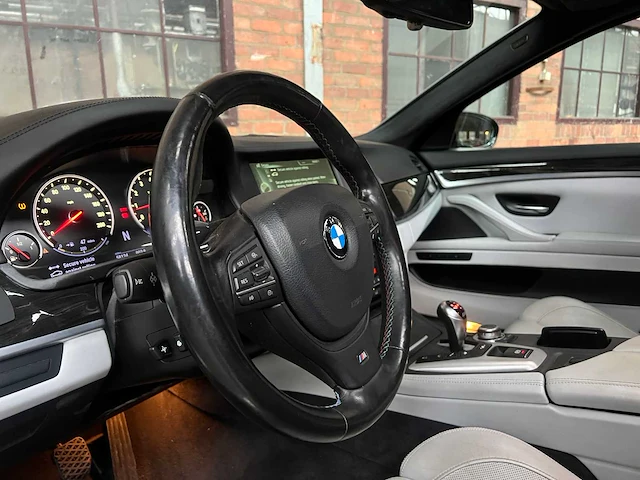 Bmw m5 4.0 v8 f10 553pk 2012 - afbeelding 13 van  49