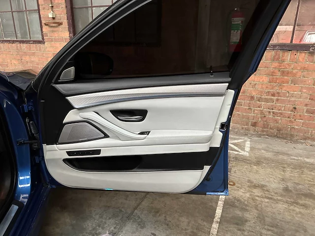 Bmw m5 4.4 v8 f10 650pk 2013 5-serie - afbeelding 46 van  55