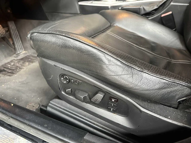 Bmw m5 5.0 v10 500pk 2006 5-serie youngtimer - afbeelding 27 van  45