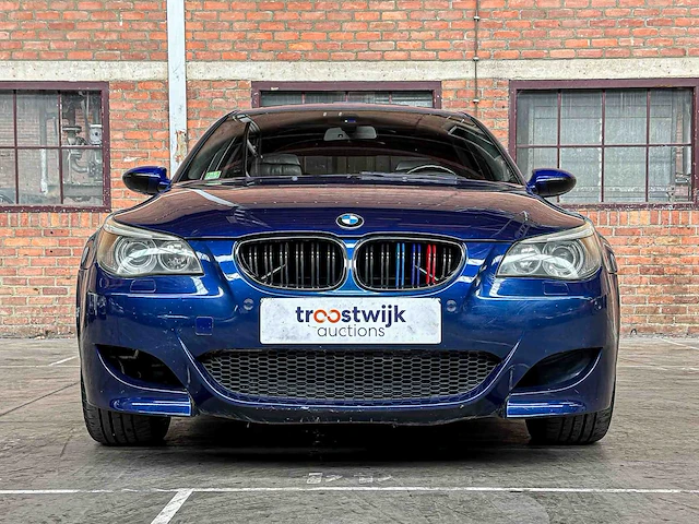 Bmw m5 5.0 v10 500pk 2006 5-serie youngtimer - afbeelding 41 van  45