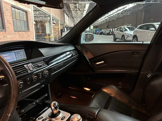 Bmw m5 5.0 v10 500pk 2006 5-serie - afbeelding 6 van  34