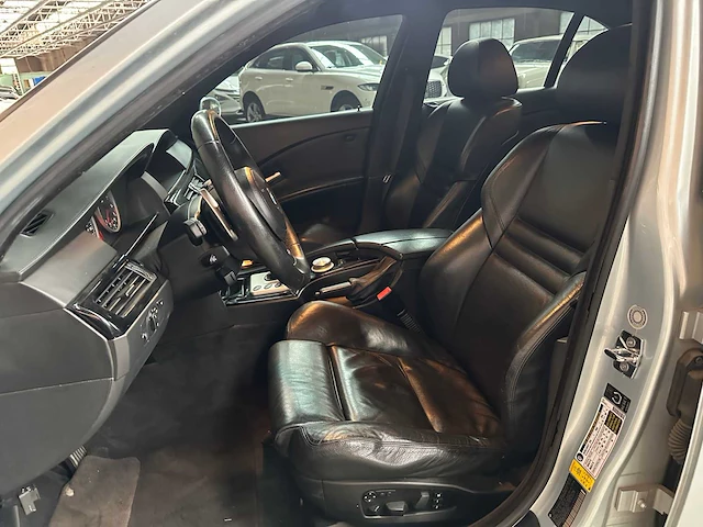 Bmw m5 5.0 v10 500pk 2006 5-serie - afbeelding 19 van  34