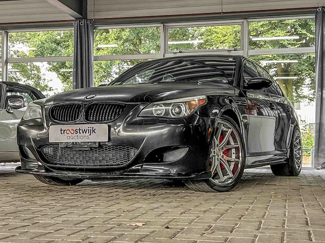 Bmw m5 5.0 v10 500pk 2007 5-serie youngtimer - afbeelding 23 van  45