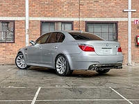 Bmw m5 5.0 v10 e60 500pk 2006 5-serie youngtimer - afbeelding 7 van  44