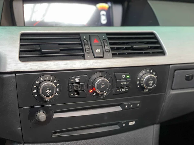 Bmw m5 5.0 v10 e60 500pk 2006 5-serie youngtimer - afbeelding 19 van  44