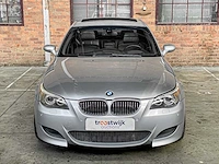 Bmw m5 5.0 v10 e60 500pk 2006 5-serie youngtimer - afbeelding 40 van  44