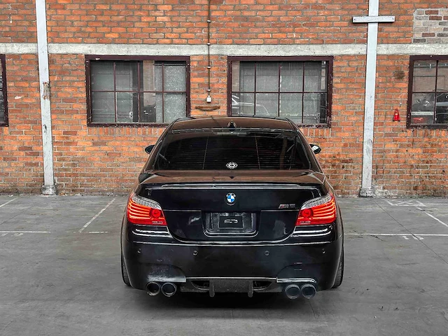 Bmw m5 5.0 v10 e60 500pk 2008 5-serie yountimer - afbeelding 7 van  41
