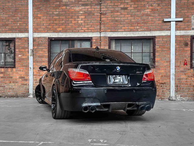 Bmw m5 5.0 v10 e60 500pk 2008 5-serie yountimer - afbeelding 9 van  41