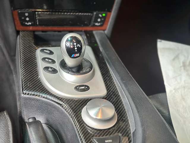 Bmw m5 5.0 v10 e60 500pk 2008 5-serie yountimer - afbeelding 26 van  41