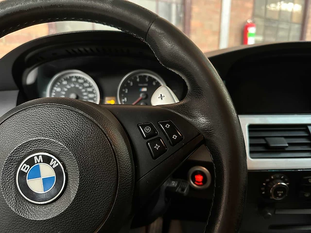 Bmw m5 5.0 v10 e60 507pk 2006 5-serie - afbeelding 6 van  35