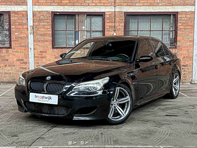 Bmw m5 5.0 v10 e60 507pk 2008 5-serie youngtimer - afbeelding 12 van  53
