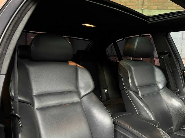 Bmw m5 5.0 v10 e60 507pk 2008 5-serie youngtimer - afbeelding 43 van  53